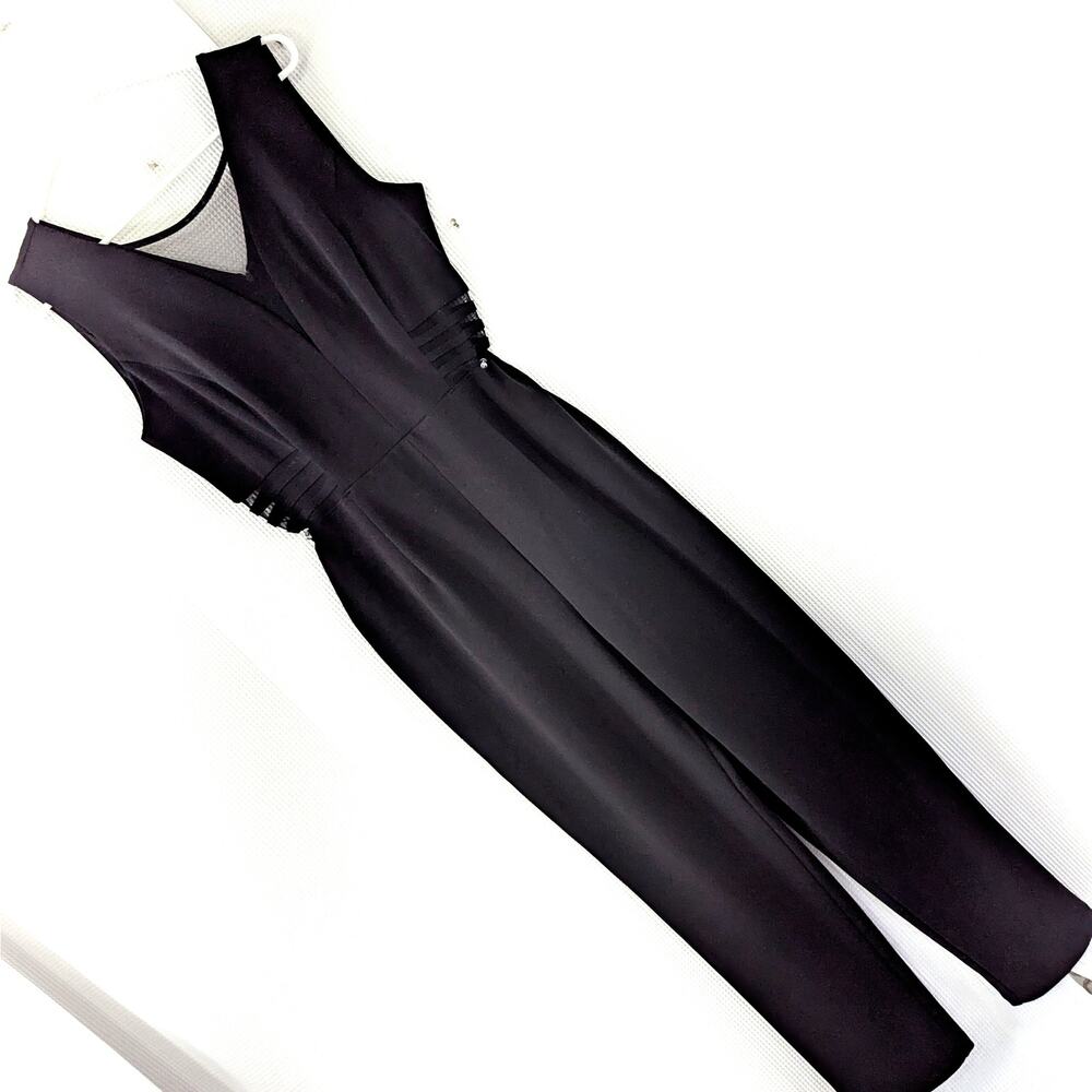 Black V-Neck Sleeveless Jumpsuit